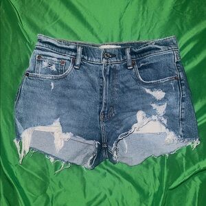 Abercrombie & Fitch Blue Mom Distressed Jean Shorts size 26